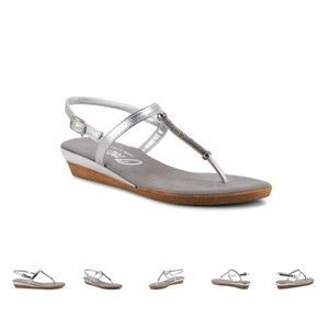 ONEX women's ava sandals in silver size 8 t-strap with back strap in a low heel